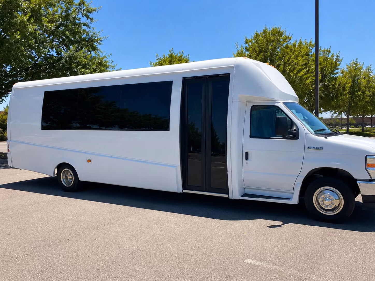 bachelorette party bus rentals through the french quarter