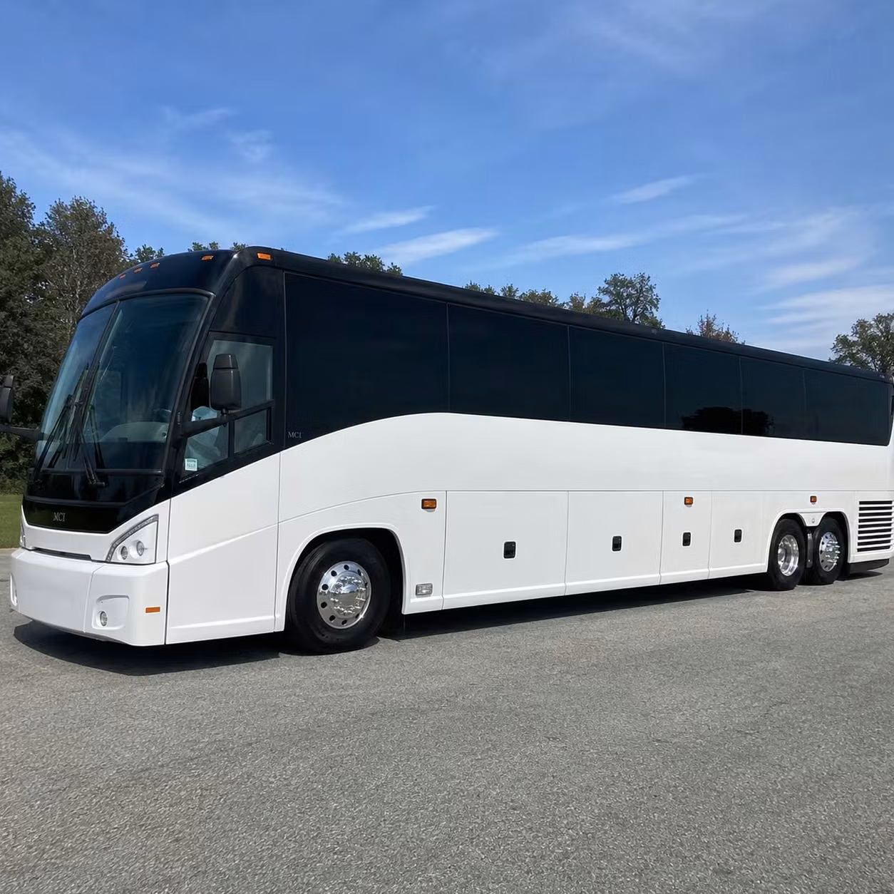 group airport transfers to and from louis armstrong new orleans international airport